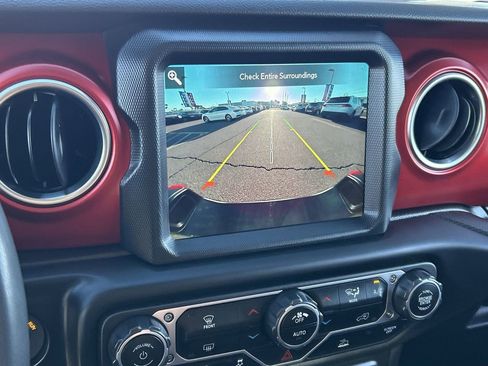 Used 2023 Jeep Gladiator Rubicon w/ Trailer Tow Package AWD/4WD image 23