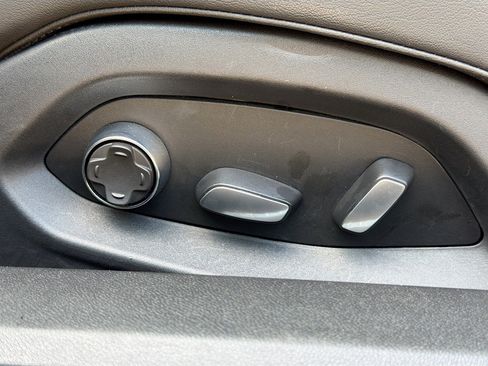 Used 2020 Chevrolet Corvette Stingray Premium Conv w/ 3LT Preferred Equipment Group image 21