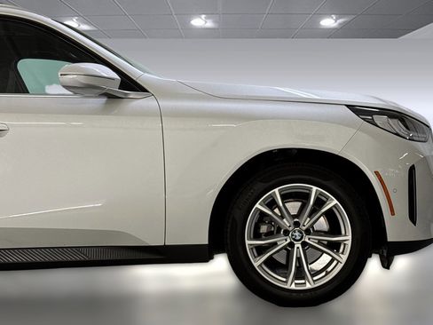 Used 2025 BMW X3 xDrive30i w/ Convenience Package image 34