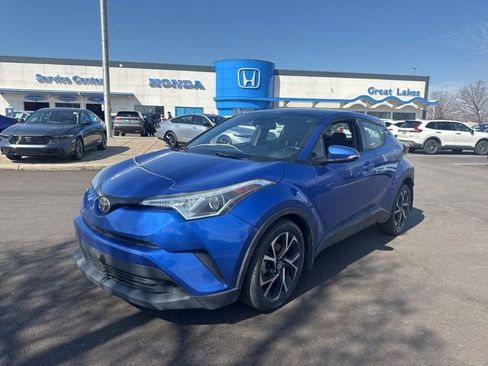 Used 2018 Toyota C-HR XLE FWD image 1