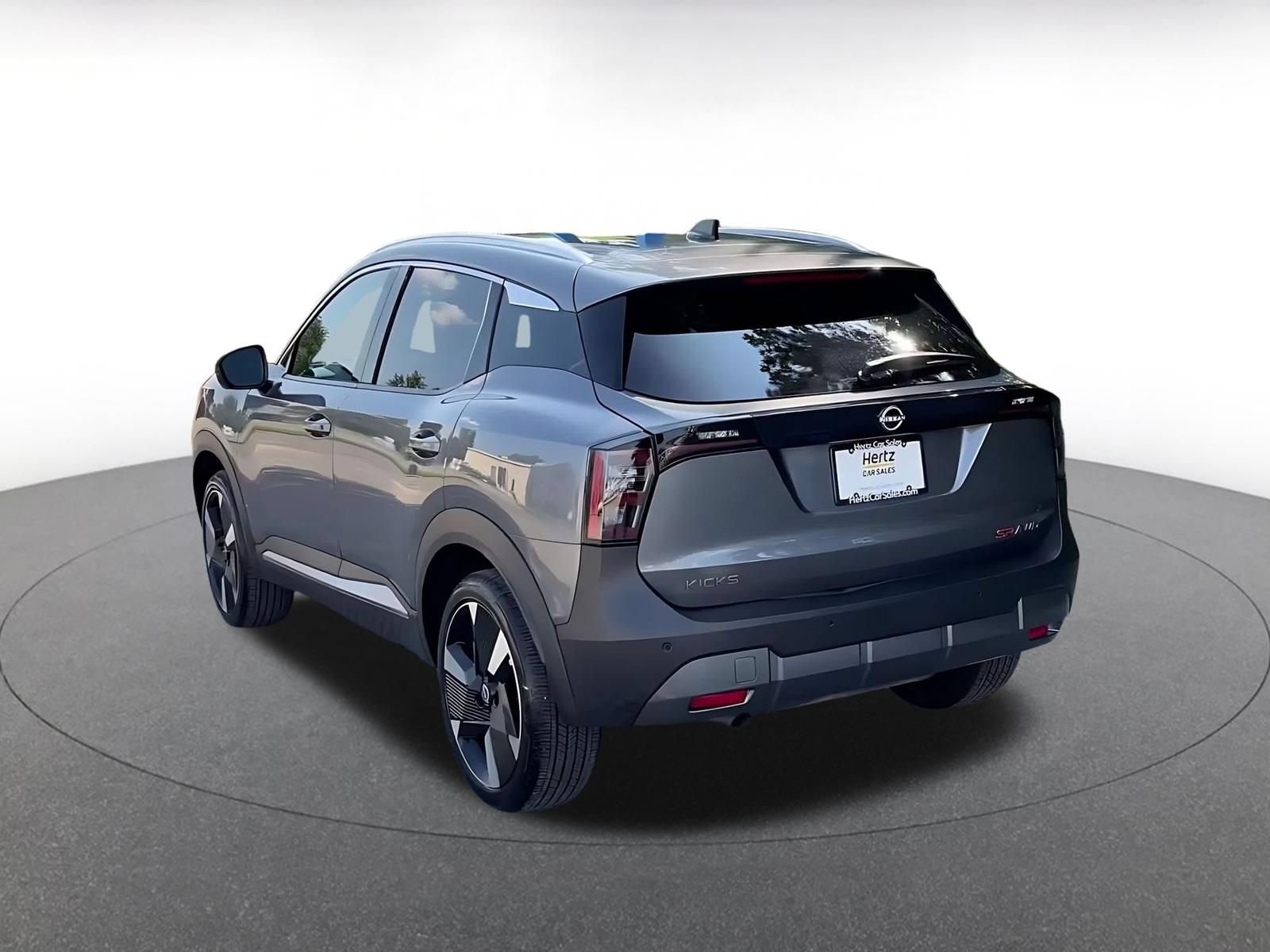Used 2026 Nissan Kicks SR AWD/4WD image 10