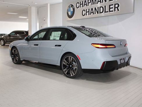 New 2026 BMW i7 eDrive50 w/ M Sport Package image 5