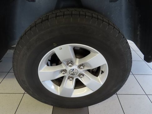 Used 2023 RAM 1500 Classic SLT w/ Trailer & Traction Group image 15