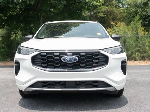 Used 2024 Ford Escape ST-Line w/ Tech Pack #1 FWD image 5
