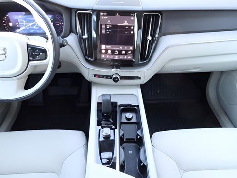 Used 2024 Volvo XC60 T8 Plus w/ Protection Package Premier AWD/4WD image 23
