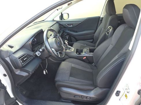 Used 2022 Subaru Outback Premium AWD/4WD image 7