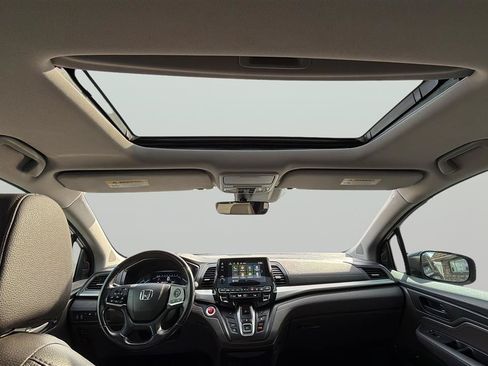 Used 2018 Honda Odyssey EX-L image 24