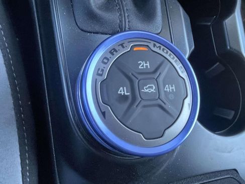 Certified 2024 Ford Bronco Black Diamond image 18