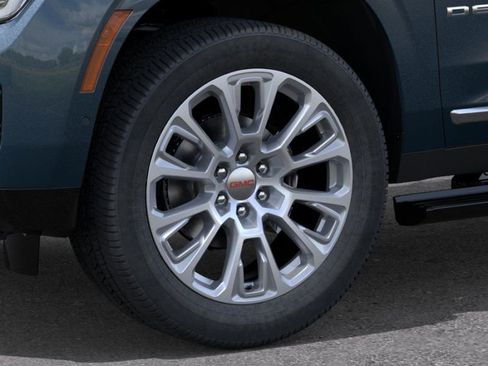 New 2026 GMC Yukon XL Denali w/ Sun & Power Step Package image 9