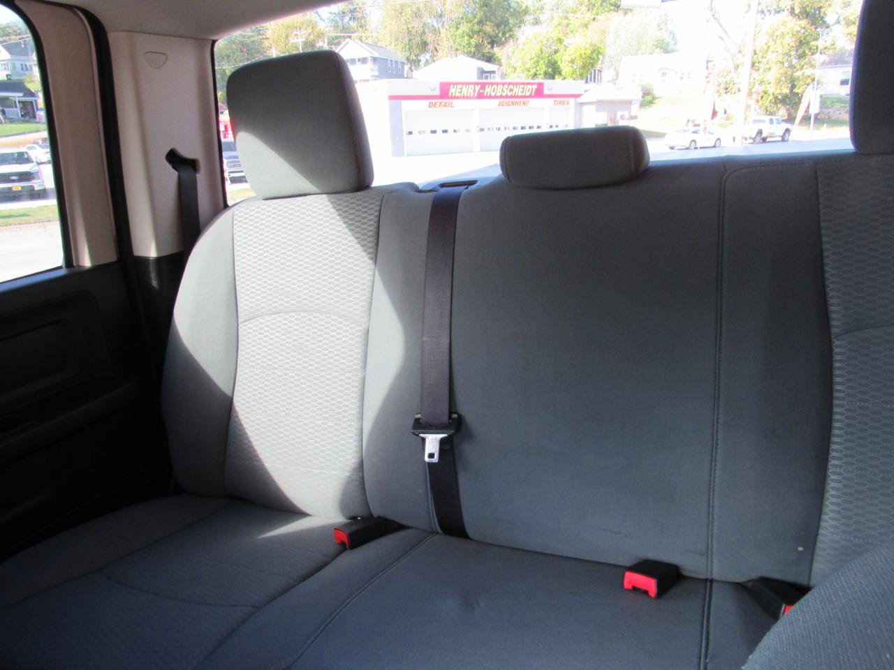 Used 2015 RAM 2500 Tradesman w/ Chrome Appearance Group AWD/4WD image 8