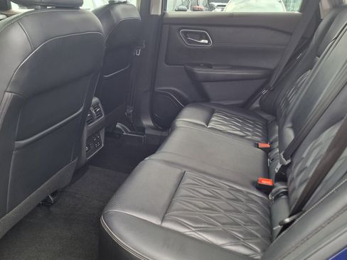 Used 2021 Nissan Rogue Platinum FWD image 20