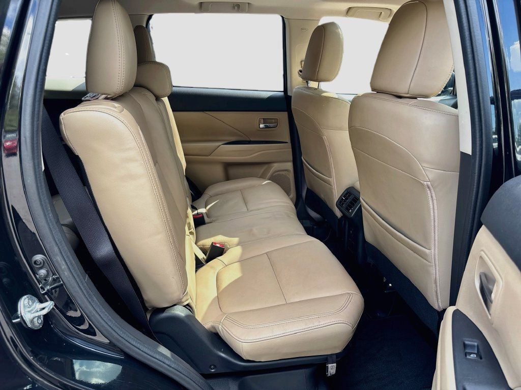 Used 2019 Mitsubishi Outlander SEL FWD image 27