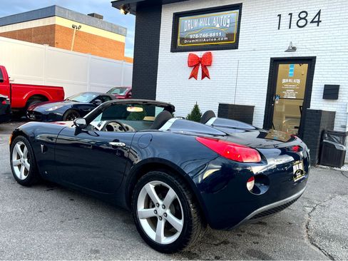 Used 2006 Pontiac Solstice Convertible w/ Power Package image 3