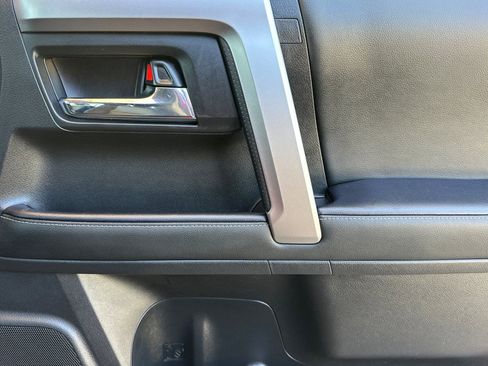 Certified 2024 Toyota 4Runner SR5 Premium w/ Moonroof Package AWD/4WD image 21
