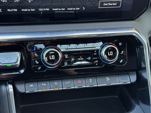 Certified 2025 GMC Sierra 1500 Denali image 21