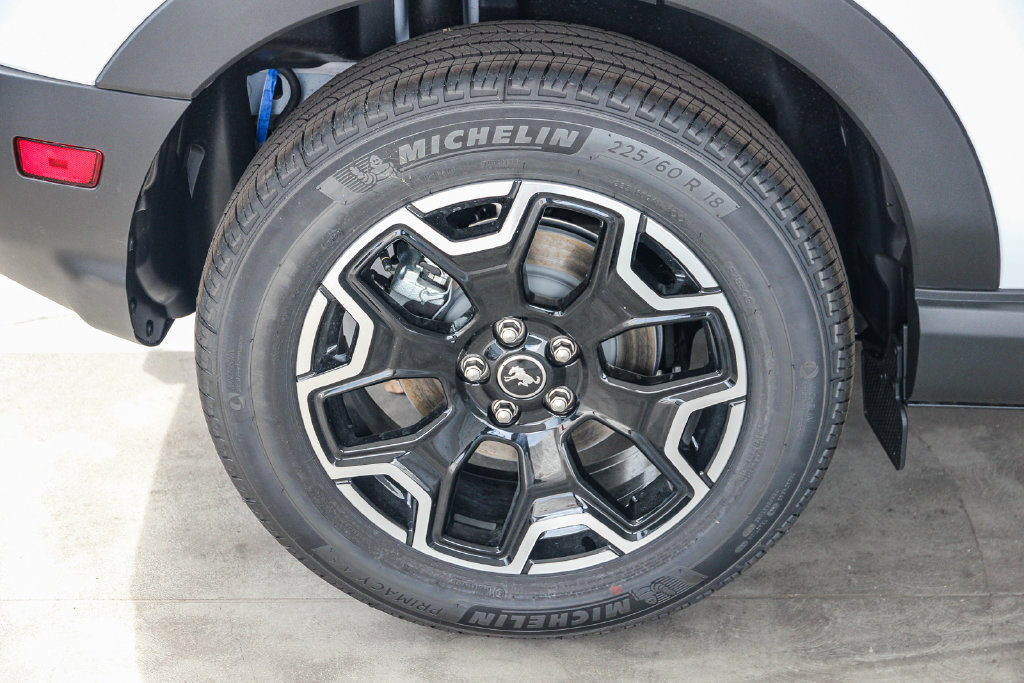 New 2026 Ford Bronco Sport Outer Banks w/ Outer Banks Tech Package+ AWD/4WD image 14
