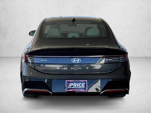 Used 2025 Hyundai Sonata SEL FWD image 8