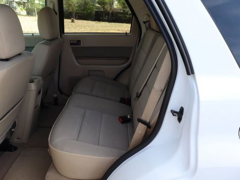 Used 2012 Ford Escape XLT AWD/4WD image 19