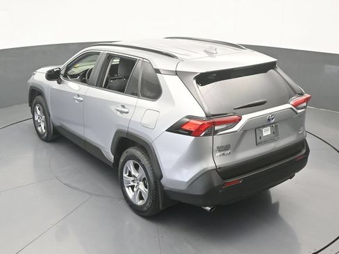 Used 2024 Toyota RAV4 LE AWD/4WD image 38