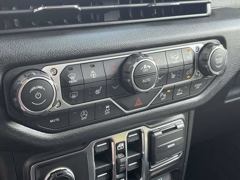 New 2026 Jeep Gladiator Sport AWD/4WD image 22