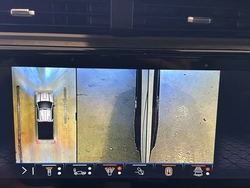 New 2026 GMC Sierra 2500 AT4 w/ AT4 Premium Plus Package AWD/4WD image 44