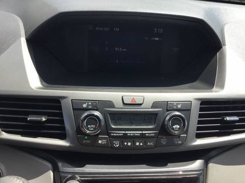 Used 2016 Honda Odyssey Touring Elite image 20