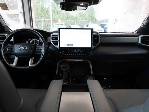 Used 2025 Toyota Sequoia Limited image 20