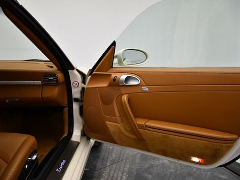 Used 2009 Porsche 911 Turbo image 49