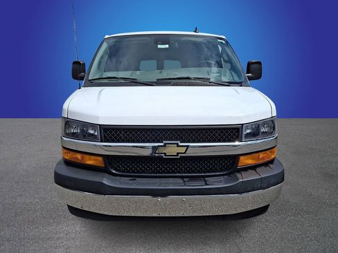 Used 2019 Chevrolet Express 3500 LT w/ LT Preferred Equipment Group RWD image 2
