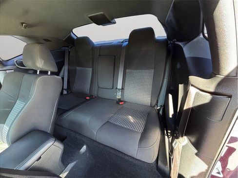 Used 2020 Dodge Challenger R/T w/ Blacktop Package image 33