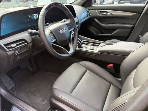 Used 2025 Cadillac CT5 Premium Luxury image 4