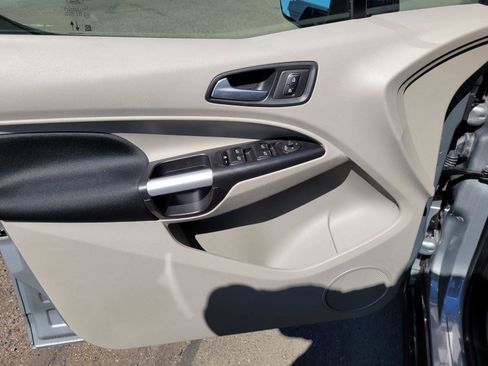 Used 2023 Ford Transit Connect XLT w/ XLT Premium Package image 26