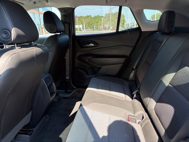 Used 2025 Chevrolet Trax LT FWD image 15