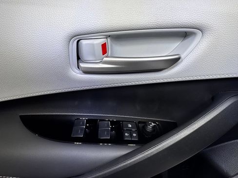 Certified 2024 Toyota Corolla SE FWD image 23