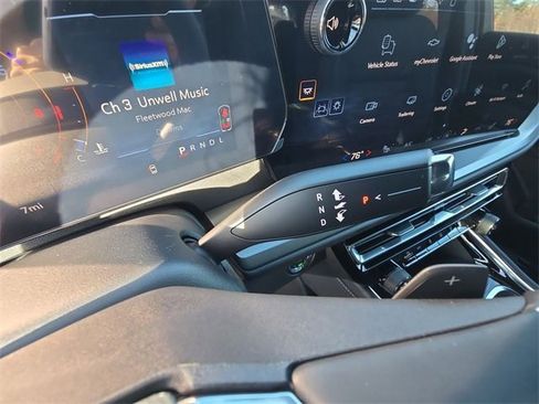 New 2026 Chevrolet Traverse LT w/ Midnight/Sport Edition image 16