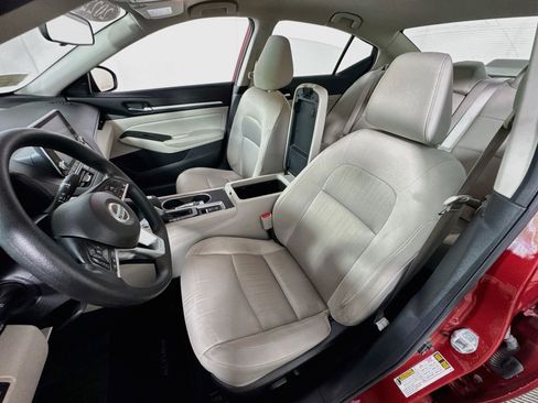 Used 2022 Nissan Altima 2.5 SV AWD/4WD image 13