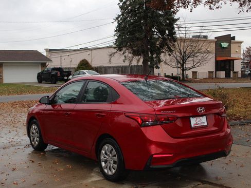 Used 2018 Hyundai Accent SE FWD image 7