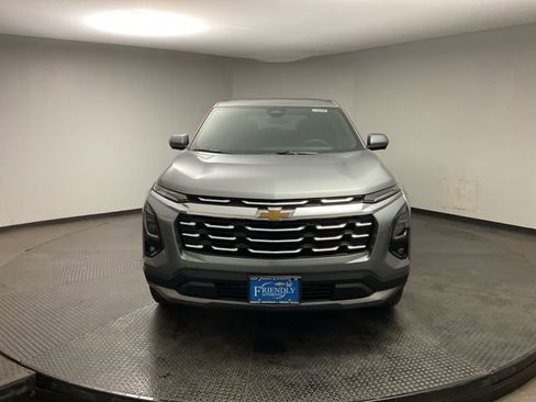 New 2026 Chevrolet Equinox LT w/ Convenience Package II FWD image 2