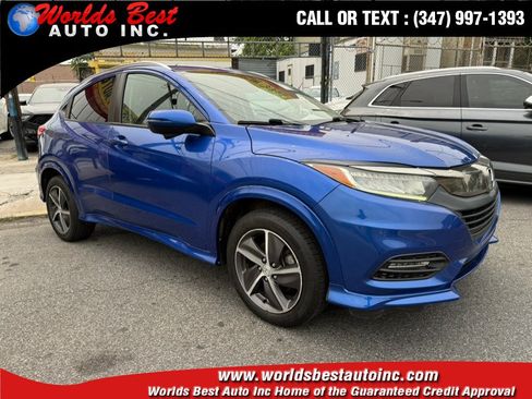 Used 2019 Honda HR-V Touring image 1