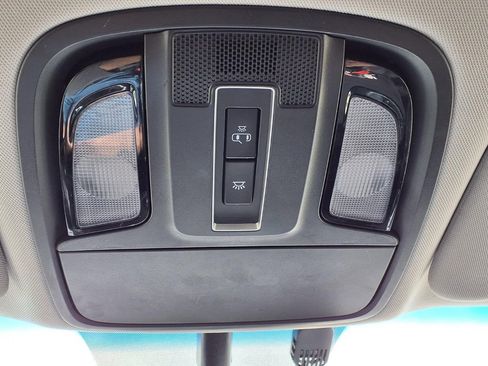 Used 2018 Kia Sorento FWD image 26