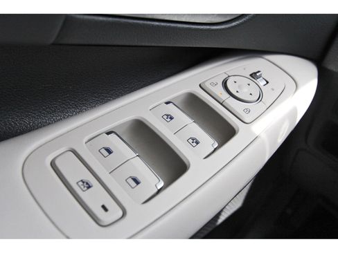 Used 2025 Hyundai Sonata SEL FWD image 19