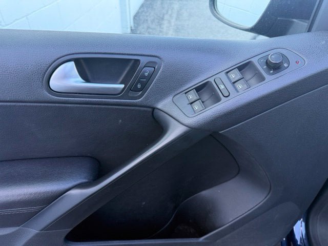 Used 2016 Volkswagen Tiguan S FWD image 20