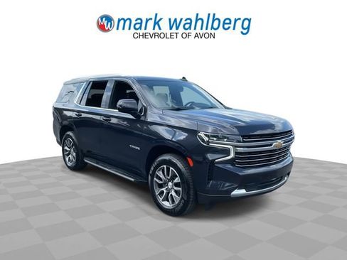 Certified 2022 Chevrolet Tahoe LT w/ Luxury Package AWD/4WD image 2