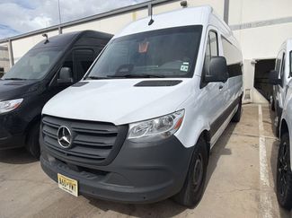 Used 2025 Mercedes-Benz Sprinter 2500 video 1