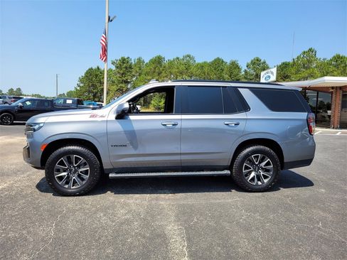 Used 2021 Chevrolet Tahoe Z71 w/ Luxury Package image 4