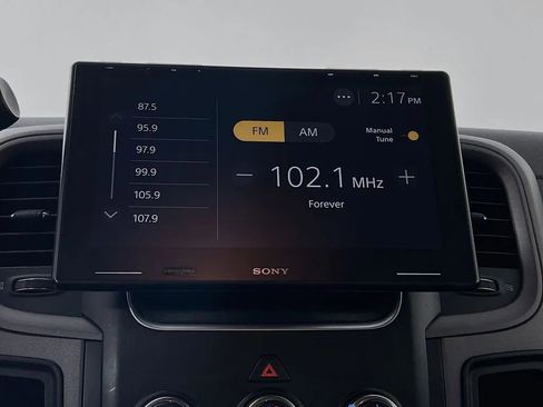 Used 2013 RAM 2500 Tradesman w/ Chrome Appearance Group image 15