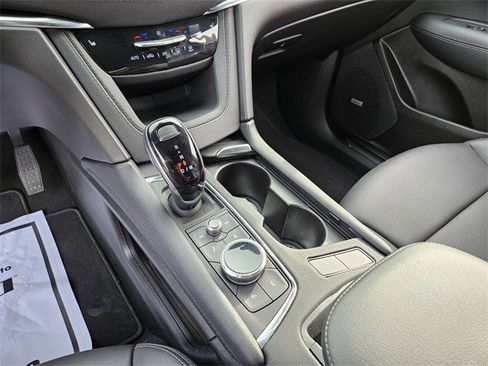Certified 2025 Cadillac XT5 Premium Luxury image 27