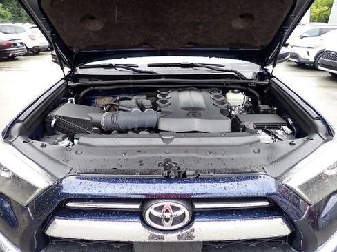 Certified 2021 Toyota 4Runner Limited AWD/4WD image 15