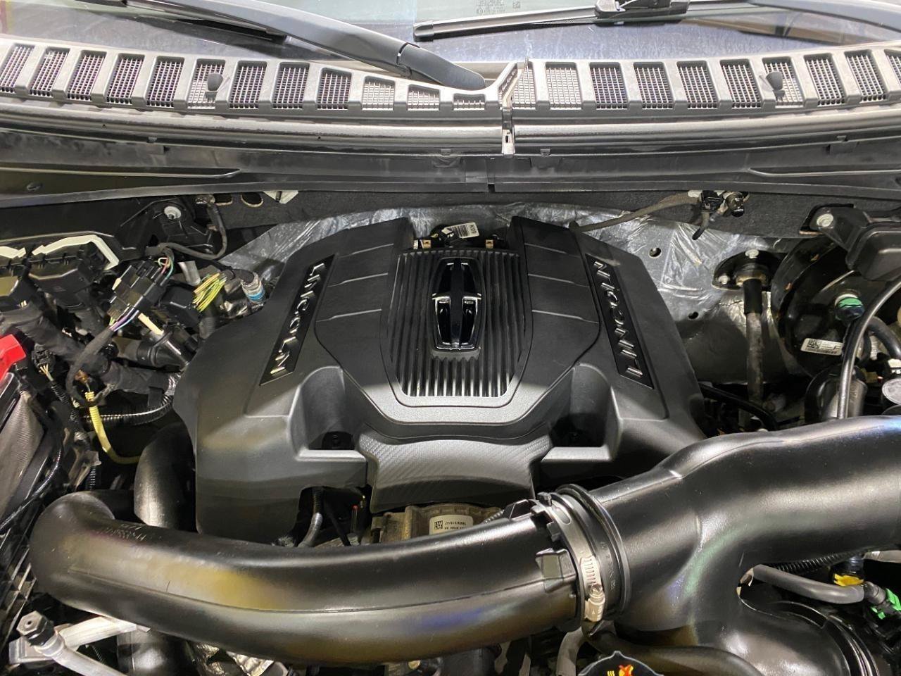 Used 2019 Lincoln Navigator L Reserve AWD/4WD image 26