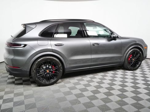 Certified 2026 Porsche Cayenne S AWD/4WD image 29